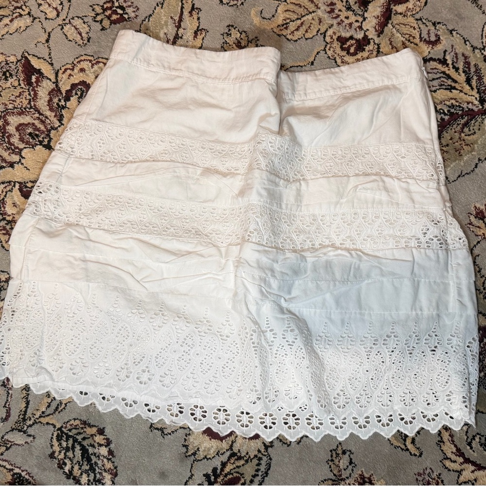 GAP White Eyelet Pencil Skirt